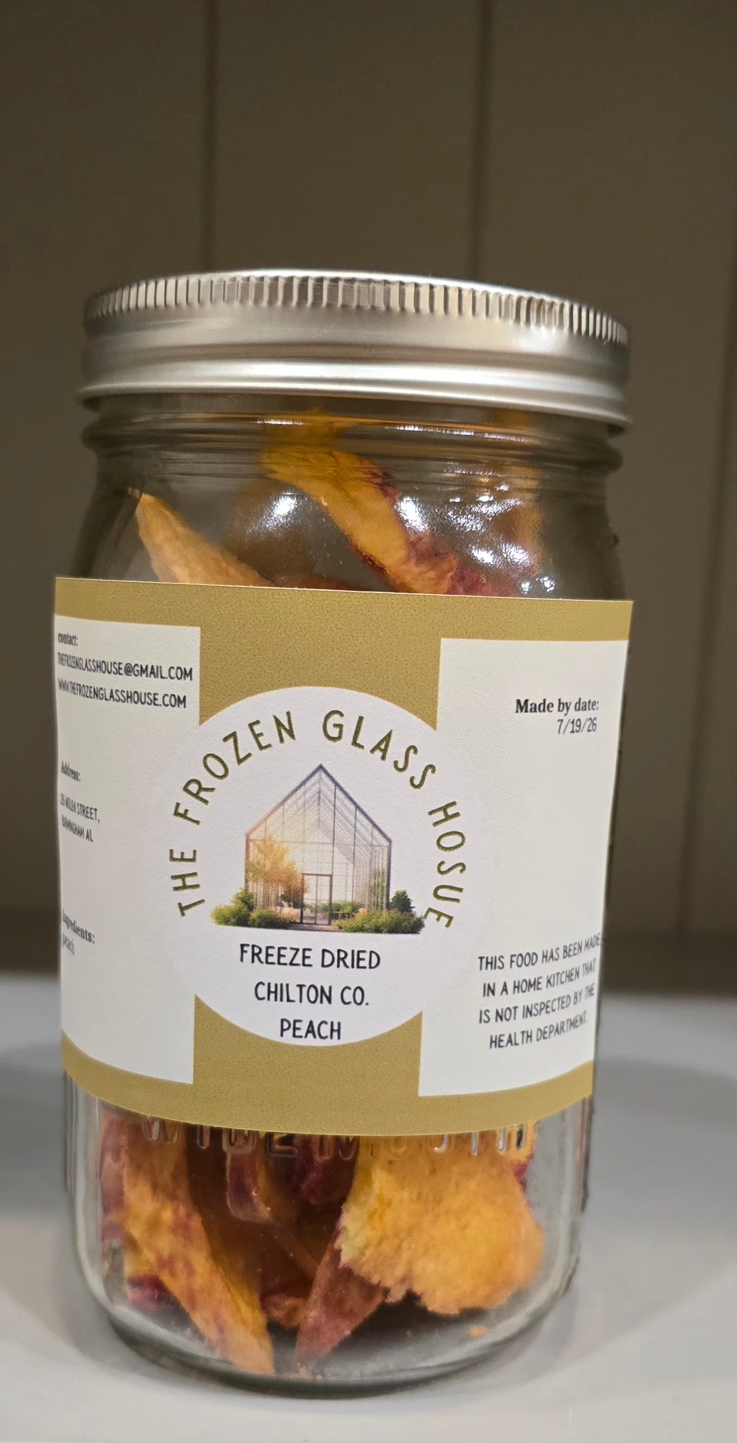 Freeze dried chilton county peaches in a 32 oz mason jar