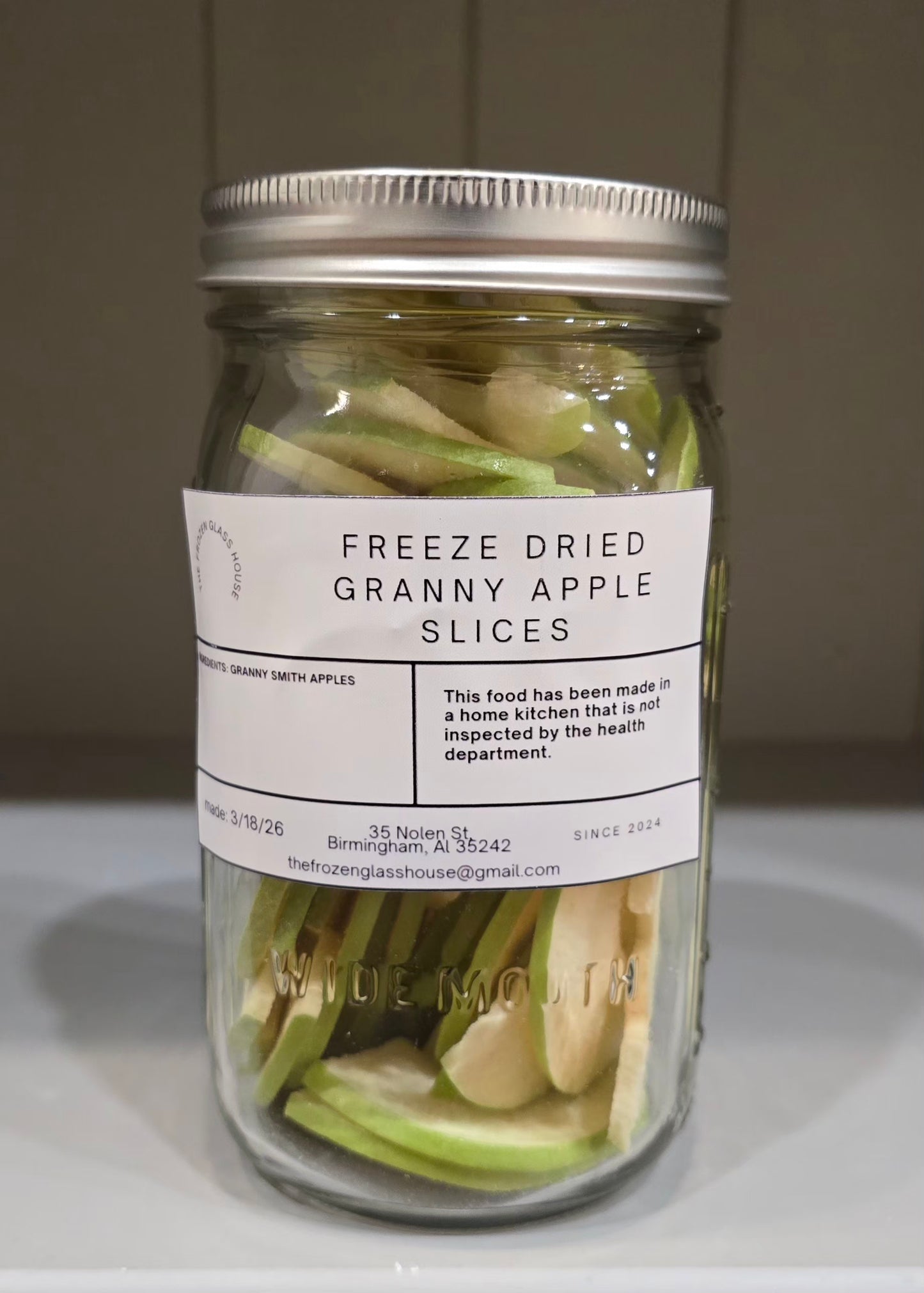 Freeze Dried Granny Apple Slices in a 32oz jar