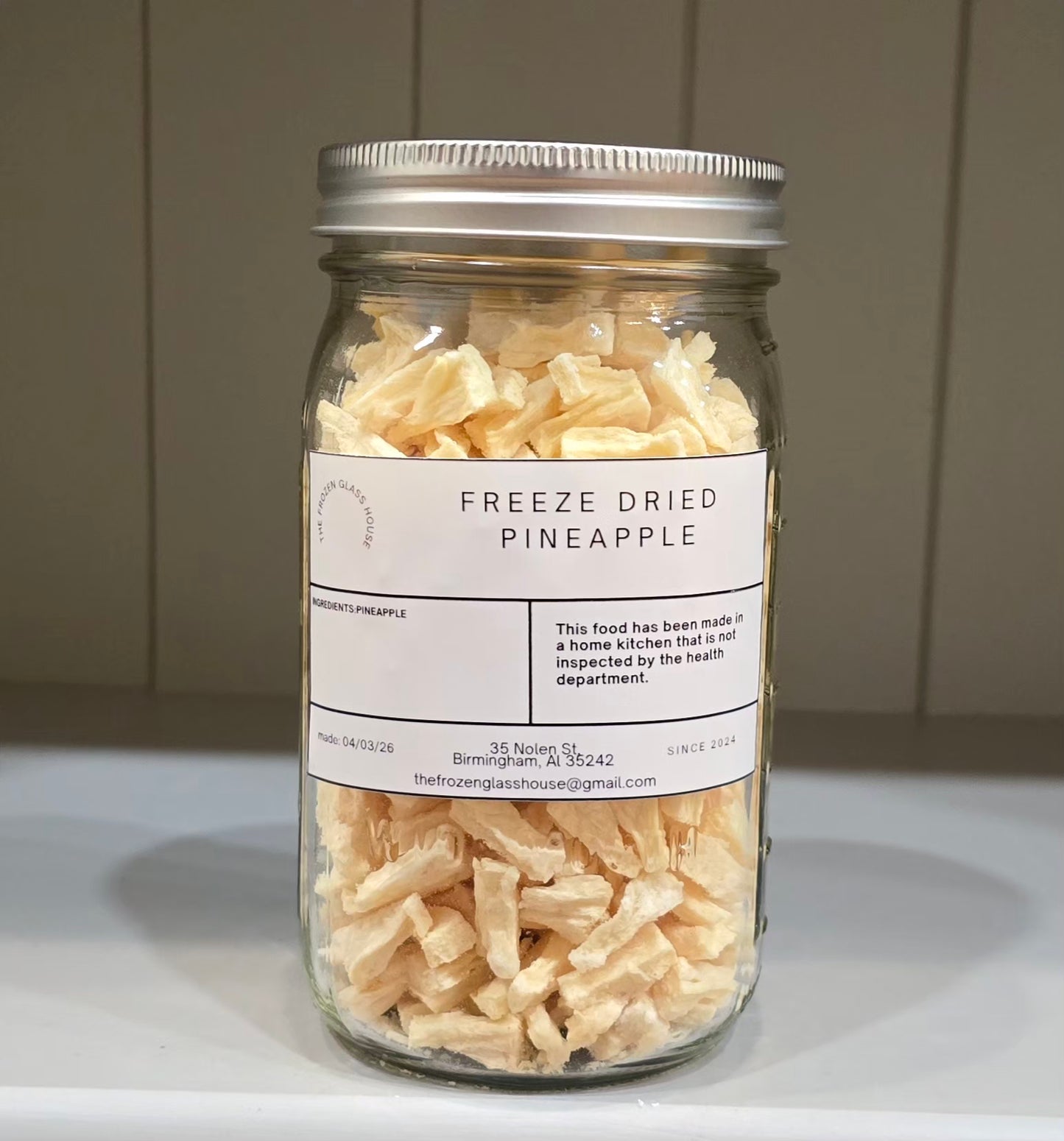 Freeze Dried Pineapple 32oz jar
