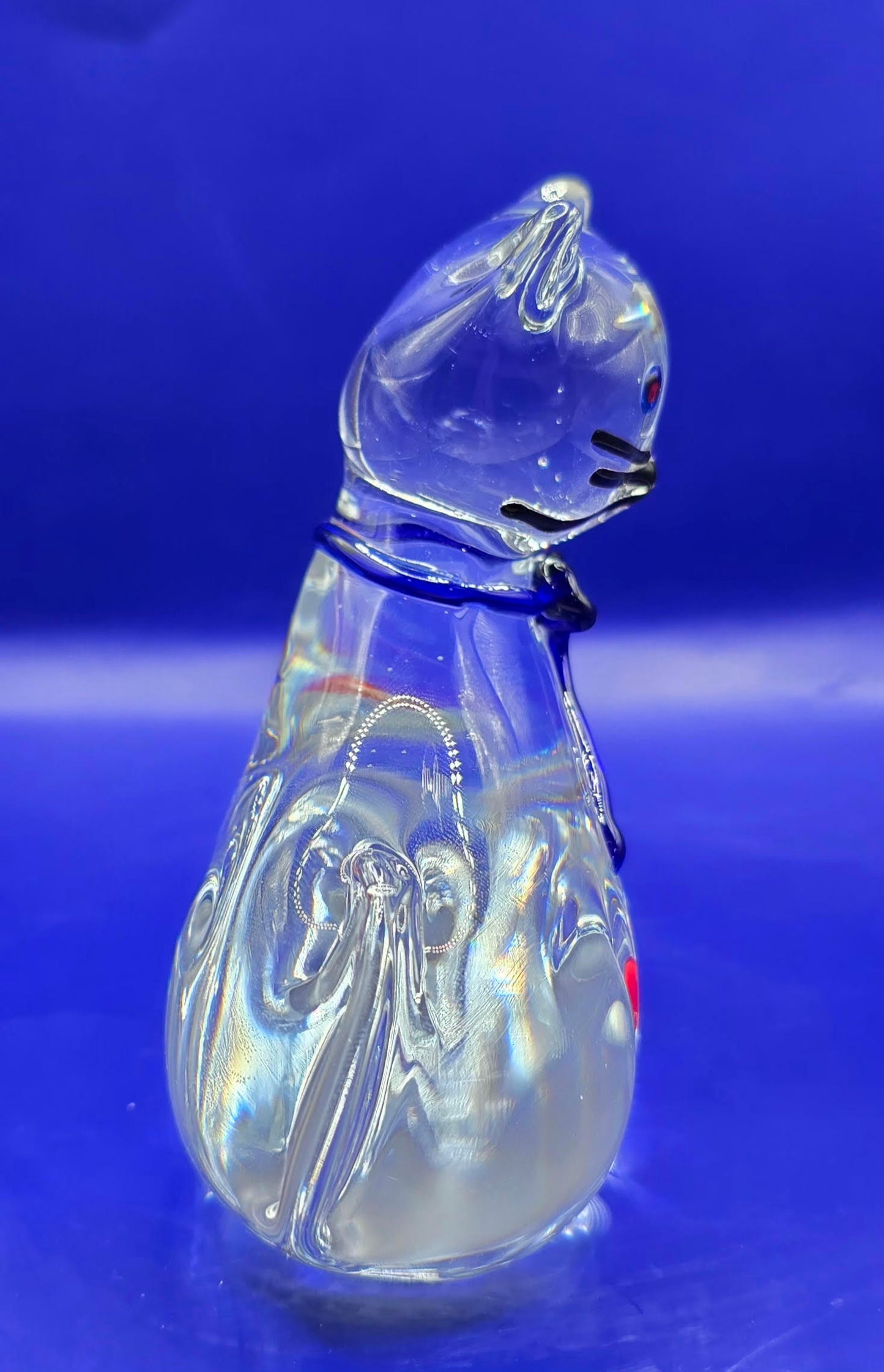 Vintage 1999 Penco Industries 4-1/8" CrystalGlass Cat with Fish Figurine China