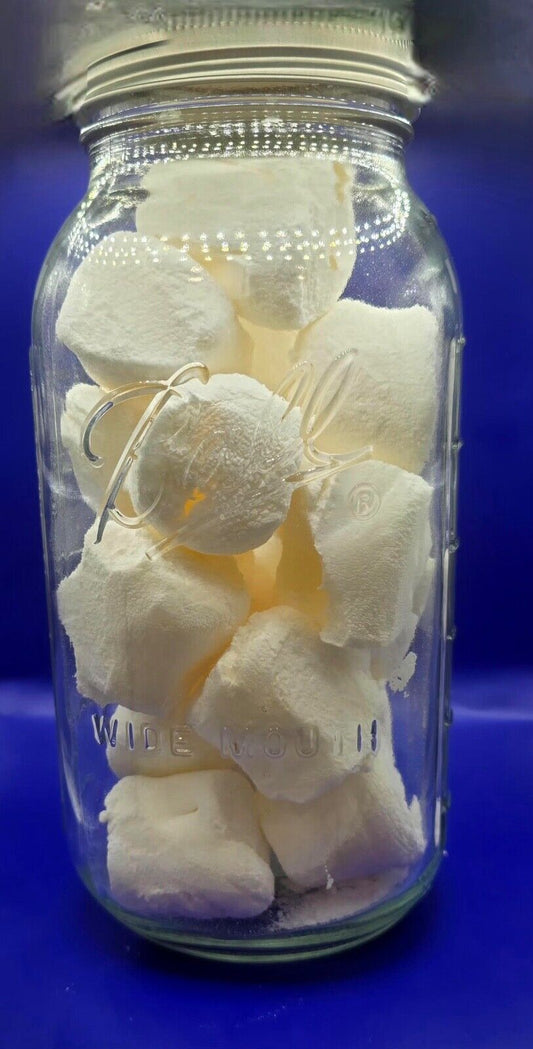 freeeze dried xl marshmellows in a 64oz wide mouth mason jar