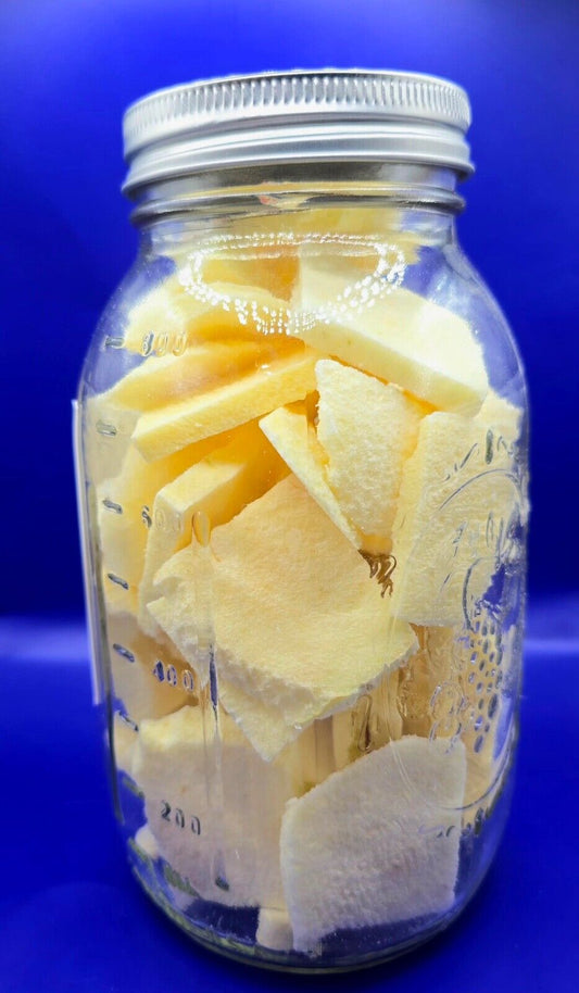 freeze dried ginger gold apple slices in a 24oz mason jar