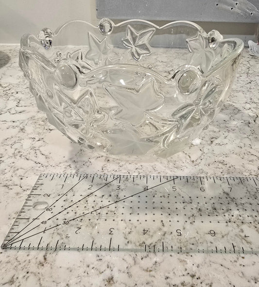 Crystal Glass Clear Serving Bowl Decorated W/ Ivory & Berries Frosted Art Decor